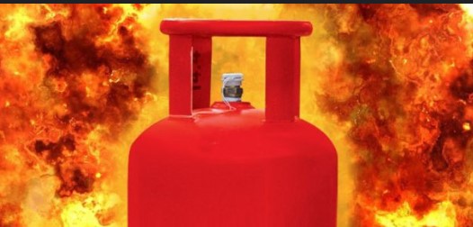 ਸਿਲੰਡਰ ਫਟਣ ਕਾਰਨ ਤਿੰਨ ਔਰਤਾਂ ਦੀ ਮੌਤ