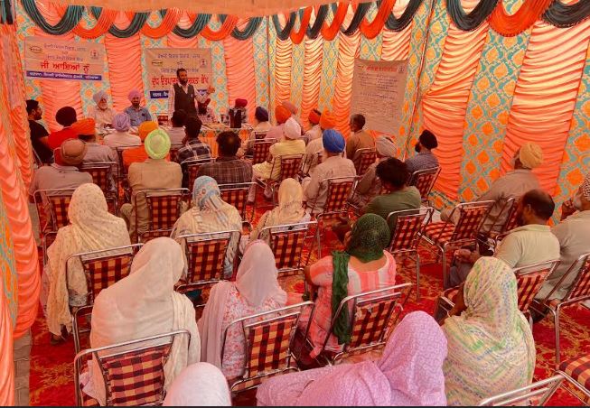 ਪਿੰਡ ਰੌਂਗਲਾ ਵਿਖੇ ਡੇਅਰੀ ਵਿਕਾਸ ਵਿਭਾਗ ਨੇ ਲਗਾਇਆ ਦੁੱਧ ਉਤਪਾਦਕ ਜਾਗਰੂਕਤਾ ਕੈਂਪ