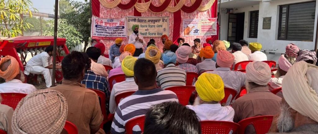 ਡੇਅਰੀ ਵਿਕਾਸ ਵਿਭਾਗ ਨੇ ਦੁੱਧ ਉਤਪਾਦਕ ਜਾਗਰੂਕਤਾ ਕੈਂਪ ਲਗਾਇਆ