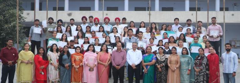 ਮੁਲਤਾਨੀ ਮੱਲ ਮੋਦੀ ਕਾਲਜ ਵਿਖੇ ਕਾਮਰਸ ਕਾਰਨੀਵਲ-2024 ਮਨਾਇਆ ਗਿਆ