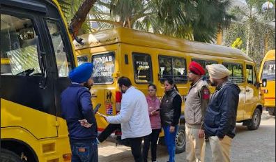 ਵਿਦਿਆਰਥੀਆਂ ਦੀ ਸਕੂਲਾਂ 'ਚ ਸੁਰੱਖਿਅਤ ਆਵਾਜਾਈ ਯਕੀਨੀ ਬਣਾਈ ਜਾਵੇ : ਡਿਪਟੀ ਕਮਿਸ਼ਨਰ