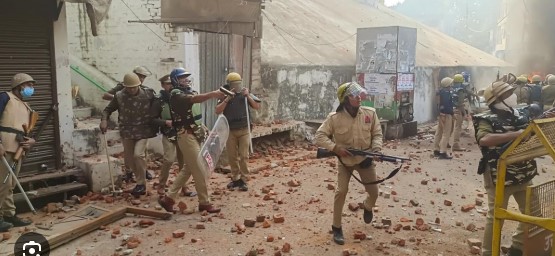 ਉਤਰ ਪ੍ਰਦੇਸ਼ ਵਿਚ ਜਾਮਾ ਮਸਜਿਦ ਸਰਵੇਖਣ ਕਾਰਨ ਹੋਈ ਪੱਥਰਬਾਜ਼ੀ ਵਿਚ ਤਿੰਨ ਦੀ ਮੌਤ ਤੋਂ ਬਾਅਦ ਇੰਟਰਨੈੱਟ ਸੇਵਾਵਾਂ ਵੀ ਹੋਈਆਂ ਬੰਦ