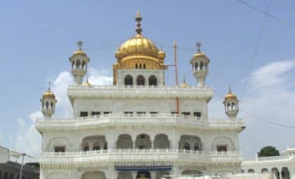 ਸ੍ਰੀ ਅਕਾਲ ਤਖਤ ਸਾਹਿਬ ਦੇ ਜਥੇਦਾਰ ਗਿਆਨੀ ਰਘਬੀਰ ਸਿੰਘ ਦੀ ਅਗਵਾਈ ਹੇਠ ਪੰਜ ਸਿੰਘ ਸਾਹਿਬਾਨ ਨੇ ਸੁਖਬੀਰ ਸਿੰਘ ਬਾਦਲ ਤੇ ਸਾਥੀਆਂ ਲਈ ਸਜ਼ਾ ਤੈਅ