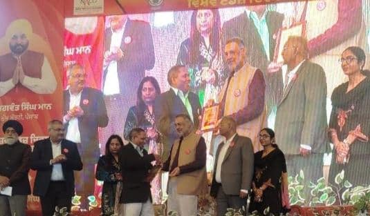 ਪੰਜਾਬ ਸਰਕਾਰ ਏਡਜ਼ ਪ੍ਰਭਾਵਿਤ ਵਿਅਕਤੀਆਂ ਦੀ ਰੱਖਿਆ ਲਈ ਵਚਨਬੱਧ : ਸਿਹਤ ਮੰਤਰੀ