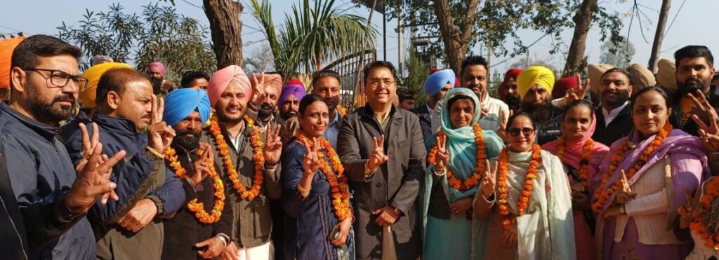 ਬਲਜਿੰਦਰ ਕੌਰ ਨਗਰ ਪੰਚਾਇਤ ਚੀਮਾ ਦੇ ਪ੍ਰਧਾਨ ਅਤੇ ਅੰਜੂ ਬਾਲਾ ਬਾਂਸਲ ਤੇ ਮਨਪ੍ਰੀਤ ਸਿੰਘ ਮੀਤ ਪ੍ਰਧਾਨ ਬਣੇ