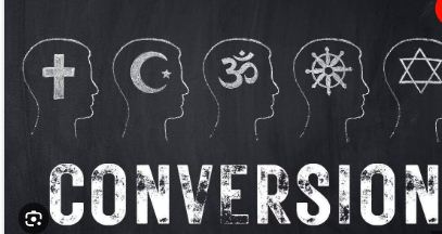 ਧਰਮ ਬਦਲਵਾਉਣ ਦੇ ਦੋਸ਼ ਹੇਠ ਪੰਜ ਵਿਅਕਤੀ ਗ੍ਰਿਫ਼ਤਾਰ