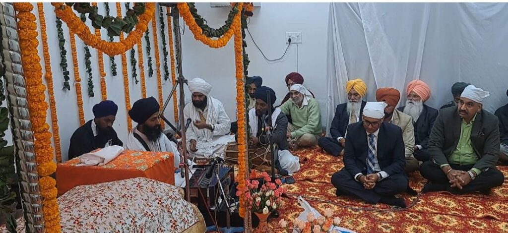 ਜ਼ਿਲ੍ਹਾ ਖਜ਼ਾਨਾ ਦਫ਼ਤਰ ਵੱਲੋਂ ਸਰਬਤ ਦੇ ਭਲੇ ਲਈ ਸ਼੍ਰੀ ਸੁਖਮਨੀ ਸਾਹਿਬ ਜੀ ਦਾ ਪਾਠ ਕਰਵਾਇਆ