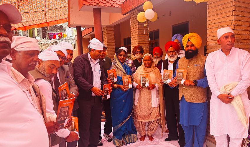 ਬਾਬਾ ਸਾਹਿਬ ਭੀਮ ਰਾਓ ਅੰਬੇਦਕਰ ਅਤੇ ਸਾਹਿਬ ਸ੍ਰੀ ਕਾਂਸ਼ੀ ਰਾਮ ਦੇ ਜਾਣ ਤੋਂ ਬਾਅਦ ਅੱਜ ਦਲਿਤ ਸਮਾਜ ਨੂੰ ਇਕ ਮਜ਼ਬੂਤ ਆਗੂ ਦੀ ਜਰੂਰਤ ਜੋਂ ਉਹਨਾਂ ਦੀ ਅਵਾਜ ਬਣ ਕੇ ਉਹਨਾਂ ਦੇ ਪਾਏ ਪੂਰਨਿਆ ਤੇ ਚਲ ਸਕੇ : ਦੂਲੋ