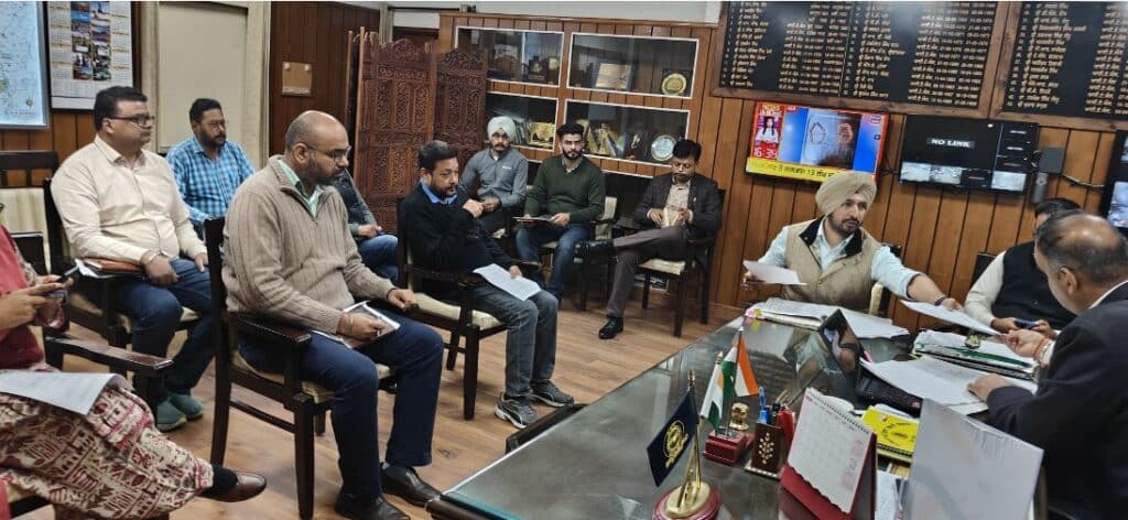 ਡੀ. ਸੀ. ਸੰਗਰੂਰ ਸੰਦੀਪ ਰਿਸ਼ੀ ਵੱਲੋਂ ਪੰਜਾਬ ਸਰਕਾਰ ਦੀ ਨੀਤੀ ਤਹਿਤ ਤਿੰਨ ਸਨਅਤੀ ਯੂਨਿਟਾਂ ਲਈ 22 ਲੱਖ ਦੀ ਵਿੱਤੀ ਸਹਾਇਤਾ ਨੂੰ ਮਨਜ਼ੂਰੀ