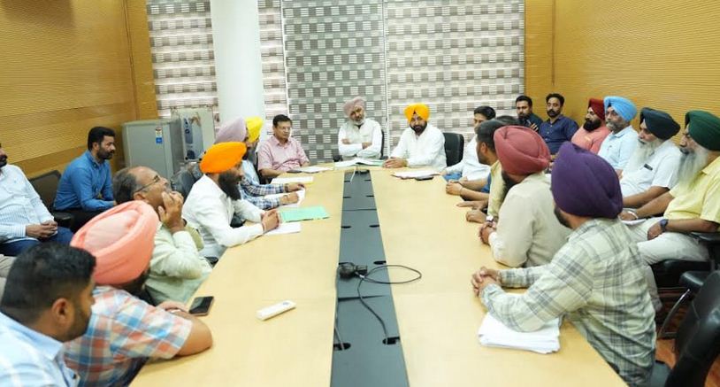 ਪੰਜਾਬ ਸਰਕਾਰ ਰੈਵੇਨਿਊ ਕਾਨੂੰਨਗੋ ਐਸੋਸੀਏਸ਼ਨ ਦੀਆਂ ਮੰਗਾਂ ਦੇ ਨਿਪਟਾਰੇ ਲਈ ਵਚਨਬੱਧ: ਹਰਪਾਲ ਸਿੰਘ ਚੀਮਾ