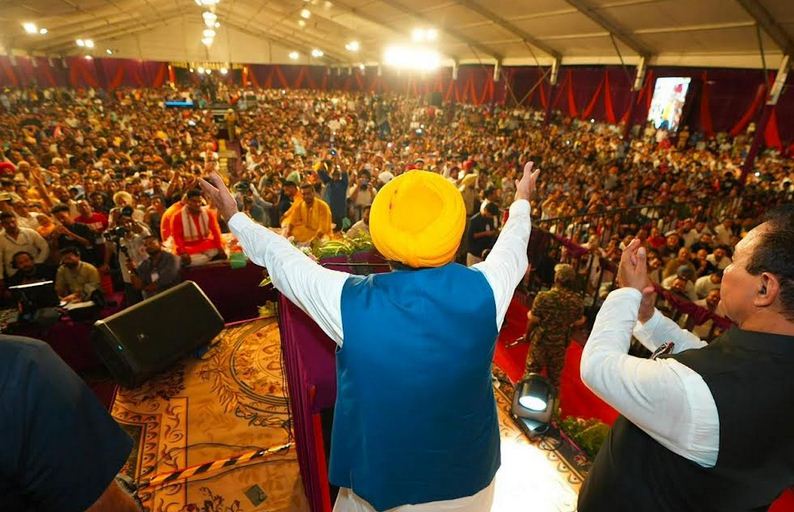 ਭਗਵੰਤ ਮਾਨ ਨੇ ਸਾਬਤ ਕਰ ਦਿੱਤਾ ਹੈ ਕਿ ਉਹ ਆਧੁਨਿਕ ਯੁੱਗ ਦੇ ਸਰਵਣ ਪੁੱਤਰ ਹਨ:ਅਰਵਿੰਦ ਕੇਜਰੀਵਾਲ