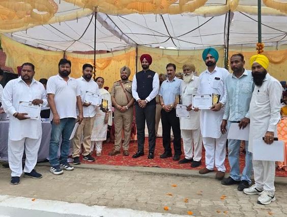 ਸੁਤੰਤਰਤਾ ਦਿਵਸ ਮੌਕੇ ਪੰਜਾਬ ਨੇ ‘ਯੁੱਧ ਨਸ਼ਿਆਂ ਵਿਰੁੱਧ’ ਦੇ ਜ਼ਮੀਨੀ ਪੱਧਰ ਦੇ ਵਲੰਟੀਅਰਾਂ ਨੂੰ ਕੀਤਾ ਸਨਮਾਨਿਤ