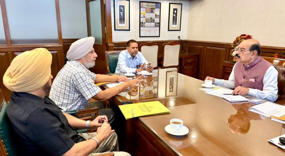 ਮੋਹਿੰਦਰ ਭਗਤ ਵੱਲੋਂ ਸਾਬਕਾ ਸੈਨਿਕਾਂ ਨਾਲ ਸਬੰਧਤ ਮਾਮਲਿਆਂ ਨੂੰ ਪਹਿਲ ਦੇ ਆਧਾਰ ‘ਤੇ ਹੱਲ ਕਰਨ ਦੇ ਨਿਰਦੇਸ਼