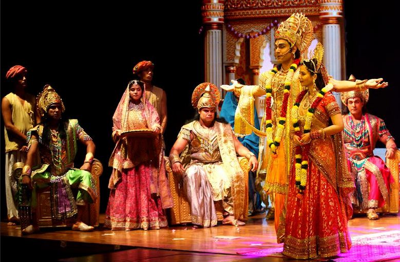 ‘ਹਮਾਰੇ ਰਾਮ’ ਨਾਟਕ ਦੀ ਮੋਹਾਲੀ ਵਿਖੇ ਪ੍ਰਭਾਵਸ਼ਾਲੀ ਪੇਸ਼ਕਾਰੀ ਨੇ ਦਰਸ਼ਕਾਂ ਨੂੰ ਕੀਤਾ ਮੰਤਰਮੁਗਧ