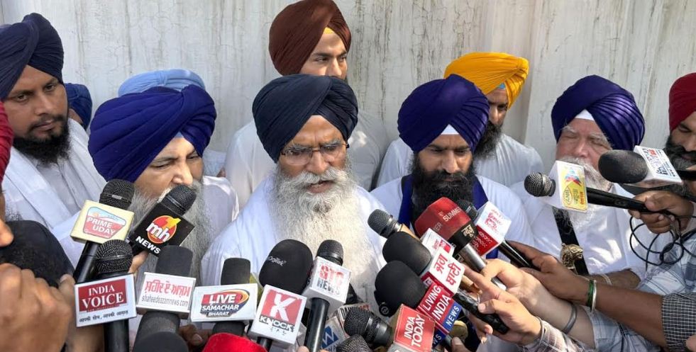 ਗਿਆਨੀ ਕੁਲਦੀਪ ਸਿੰਘ ਗੜਗੱਜ ਤੇ ਐਡਵੋਕੇਟ ਧਾਮੀ ਵੱਲੋਂ ਜੇਲ੍ਹ ਵਿੱਚ ਭਾਈ ਬਲਵੰਤ ਸਿੰਘ ਰਾਜੋਆਣਾ ਨਾਲ ਮੁਲਾਕਾਤ