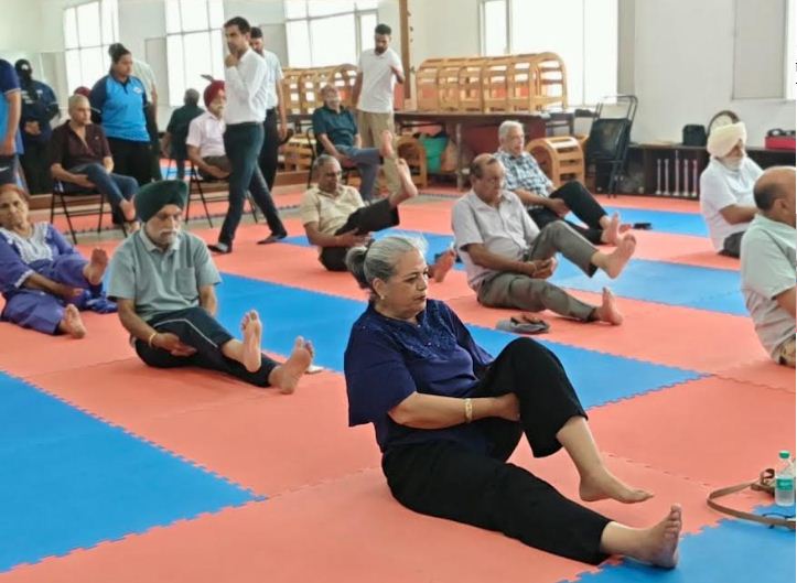 ਪੰਜਾਬ ਖੇਡ ਯੂਨੀਵਰਸਿਟੀ ਨੇ ਬਜ਼ੁਰਗਾਂ ਦੀ ਸਾਂਭ-ਸੰਭਾਲ ਦਾ ਸਮਾਜ ਨੂੰ ਦਿੱਤਾ ਨਿਵੇਕਲਾ ਸੁਨੇਹਾ- ਉਲੰਪੀਅਨ ਡਾ. ਰੂਪਾ ਸੈਣੀ