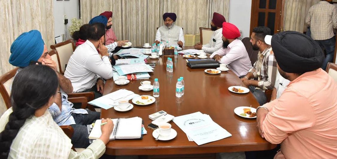 ਵਿੱਤ ਮੰਤਰੀ ਹਰਪਾਲ ਸਿੰਘ ਚੀਮਾ ਵੱਲੋਂ ਉੱਚ ਪੱਧਰੀ ਮੀਟਿੰਗਾਂ ਦੌਰਾਨ ਪੀ.ਐੱਸ.ਪੀ.ਸੀ.ਐੱਲ. ਮੁਲਾਜ਼ਮਾਂ ਦੀਆਂ ਮੰਗਾਂ ਦੀ ਸਮੀਖਿਆ