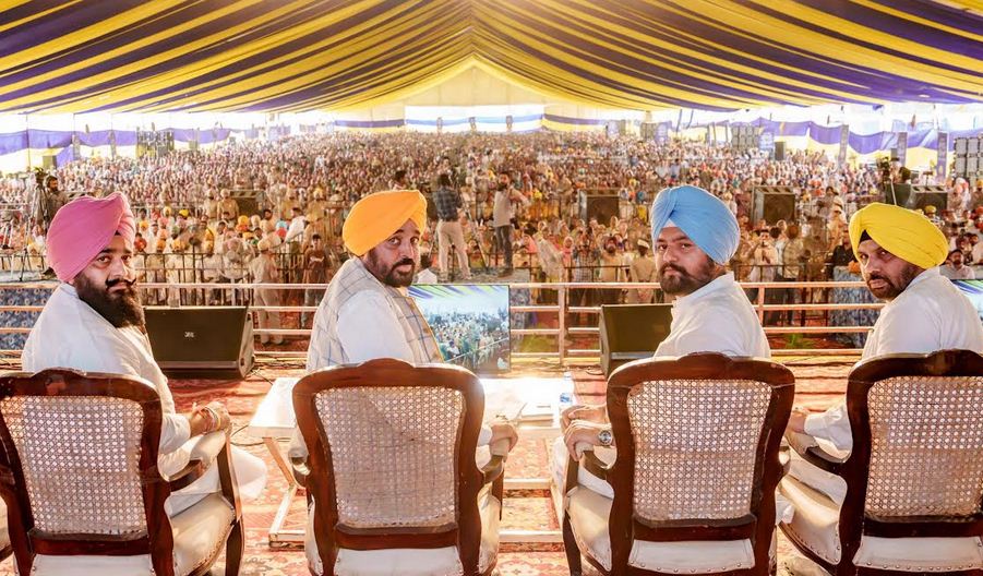 ਮੁੱਖ ਮੰਤਰੀ ਭਗਵੰਤ ਸਿੰਘ ਮਾਨ ਨੇ ਪੰਜਾਬ ਦੀਆਂ ਔਰਤਾਂ ਦੇ ਖਾਤਿਆਂ ਵਿੱਚ ਇੱਕ ਵਾਰ ਫਿਰ ਪਾਈ ਸਨਮਾਨ ਰਾਸ਼ੀ