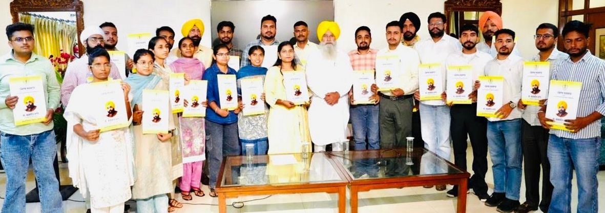 ਗੁਰਮੀਤ ਸਿੰਘ ਖੁੱਡੀਆਂ ਨੇ ਡੇਅਰੀ ਵਿਕਾਸ ਵਿਭਾਗ ਵਿੱਚ ਨਵ-ਨਿਯੁਕਤ 23 ਕਰਮਚਾਰੀਆਂ ਨੂੰ ਨਿਯੁਕਤੀ ਪੱਤਰ ਸੌਂਪੇ