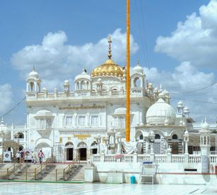 ਬੰਬੇ ਹਾਈਕੋਰਟ ਦੇ ਨਿਰਦੇਸ਼ਾਂ ਉਪਰੰਤ ਮੁੜ ਬਹਾਲ ਹੋਇਆ ਤਖ਼ਤ ਸ੍ਰੀ ਹਜ਼ੂਰ ਸਾਹਿਬ ਦਾ ਪ੍ਰਬੰਧਕੀ ਬੋਰਡ