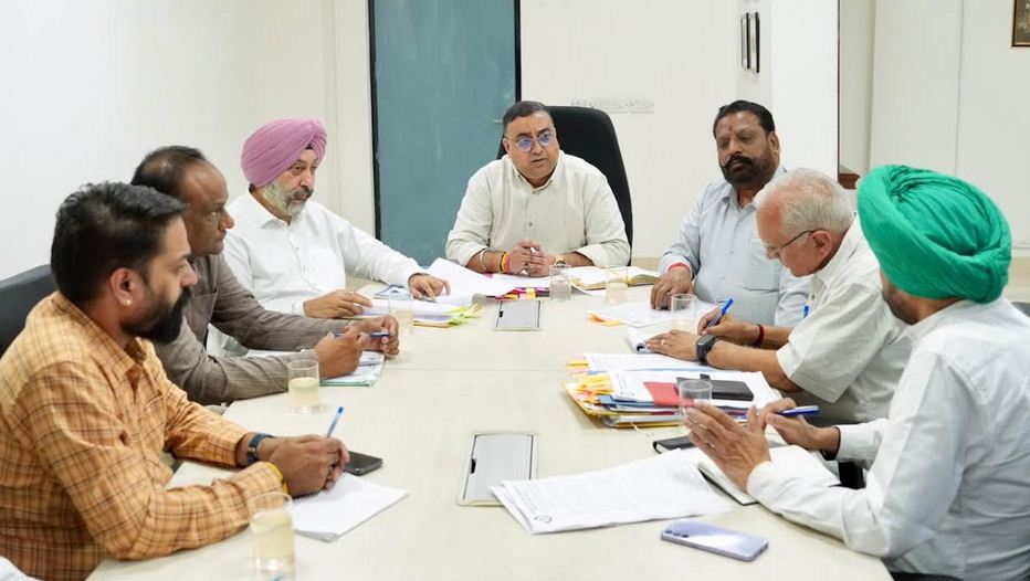 ਮਿਡ-ਡੇ-ਮੀਲ ਸਕੀਮ ਵਿੱਚ ਕਿਸੇ ਵੀ ਤਰ੍ਹਾਂ ਦੀ ਕੋਈ ਢਿੱਲ-ਮੱਠ ਬਰਦਾਸ਼ਤ ਨਹੀਂ ਕੀਤੀ ਜਾਵੇਗੀ: ਵਿਜੇ ਦੱਤ